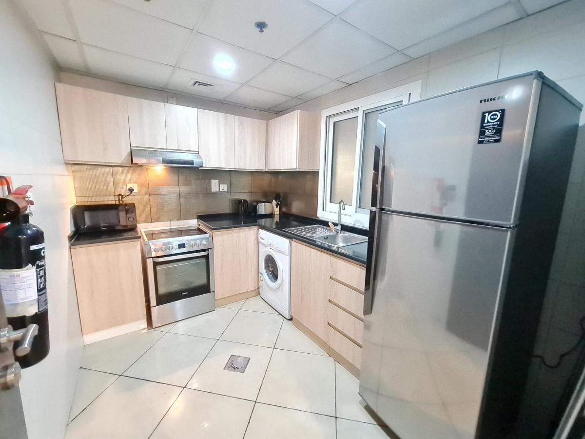 Boulevard City Suites Hotel Apartments Дубай Экстерьер фото