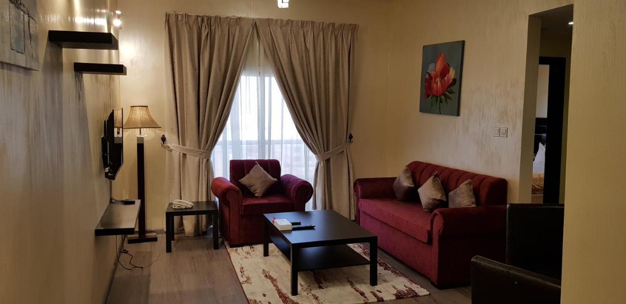 Boulevard City Suites Hotel Apartments Дубай Экстерьер фото