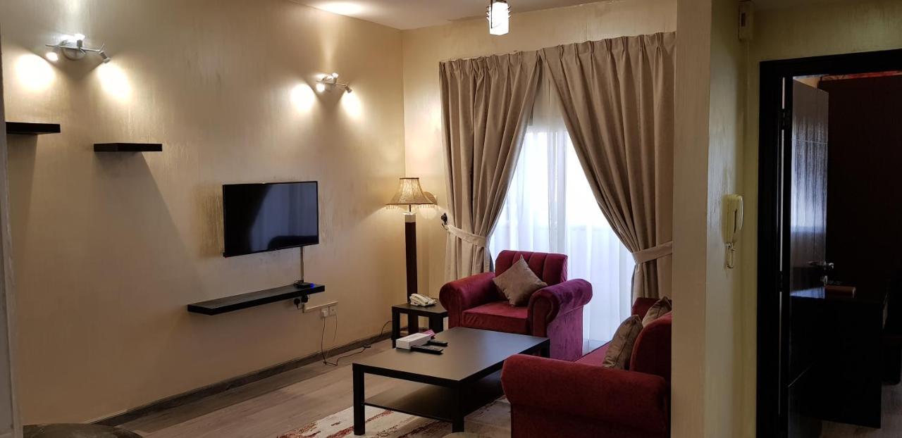 Boulevard City Suites Hotel Apartments Дубай Экстерьер фото