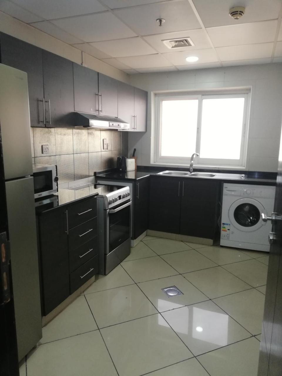 Boulevard City Suites Hotel Apartments Дубай Экстерьер фото