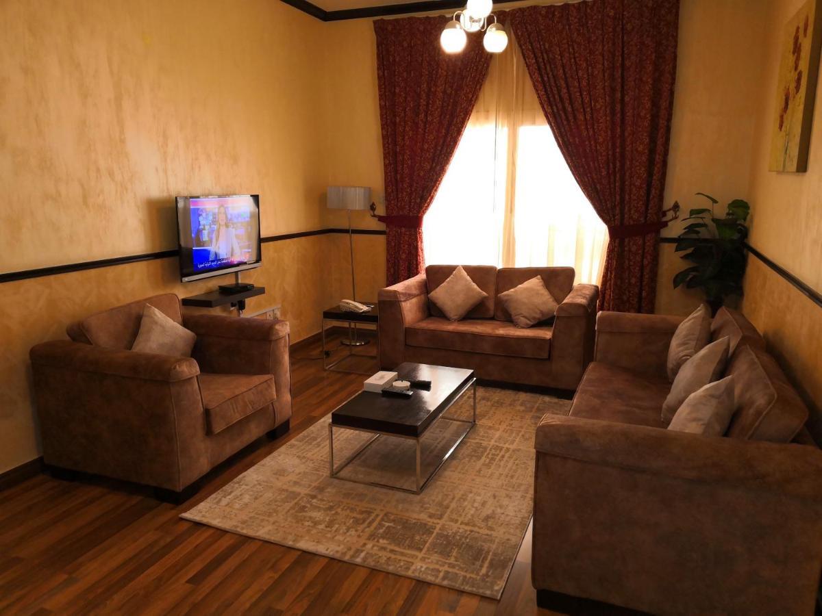 Boulevard City Suites Hotel Apartments Дубай Экстерьер фото