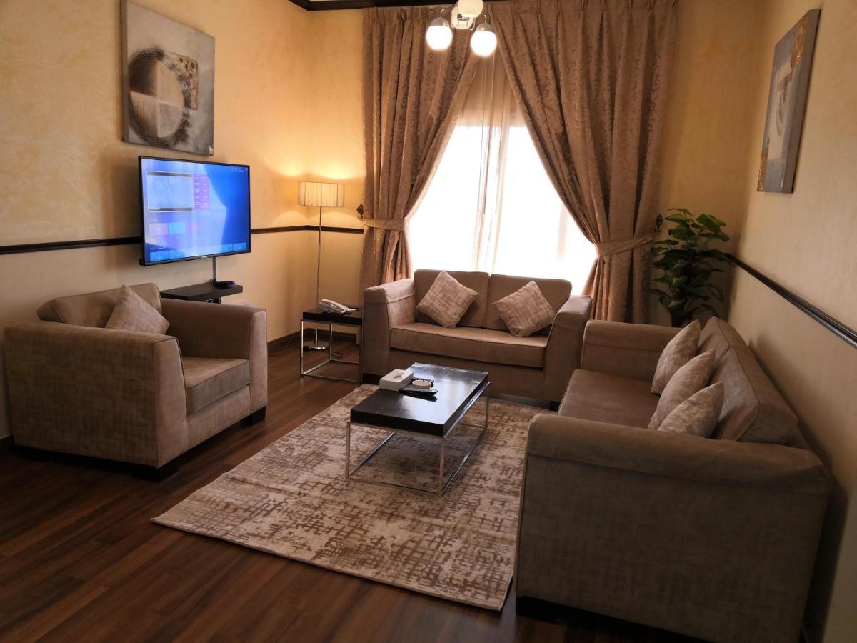 Boulevard City Suites Hotel Apartments Дубай Экстерьер фото